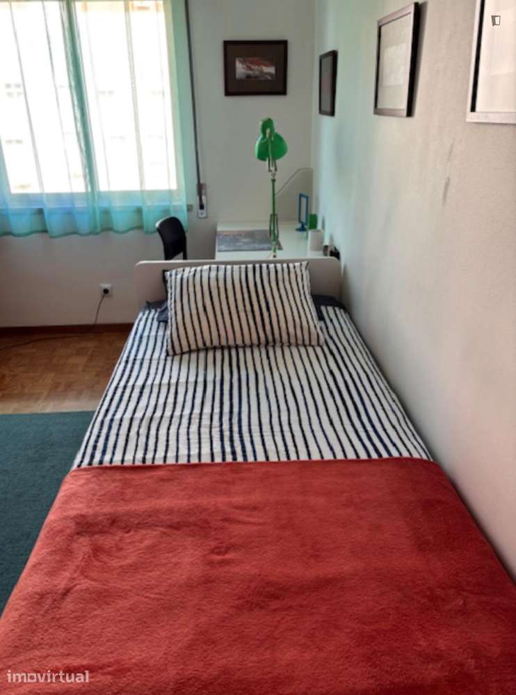 Quarto - localizado em Almada Lisbon - Grande imagem: 5/17