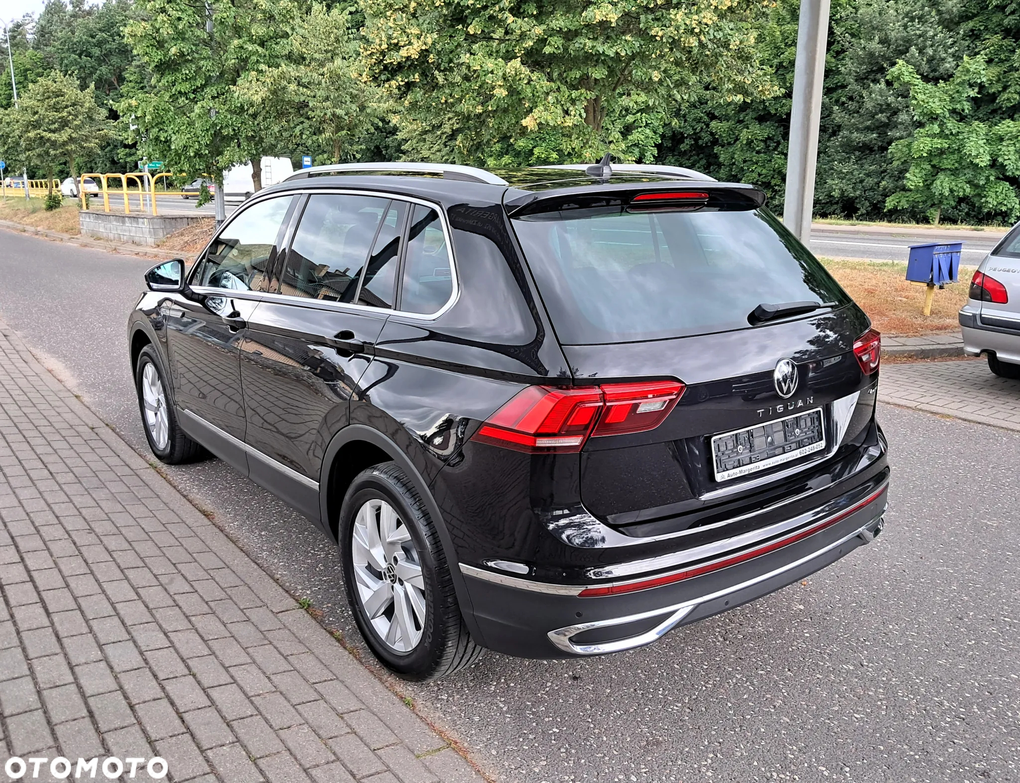 Volkswagen Tiguan 2.0 TDI SCR 4MOTION DSG Elegance - 4