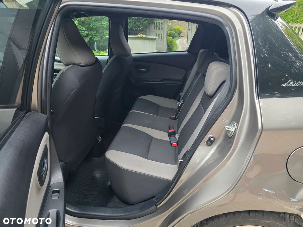Toyota Yaris 1.5 Selection CVT - 13