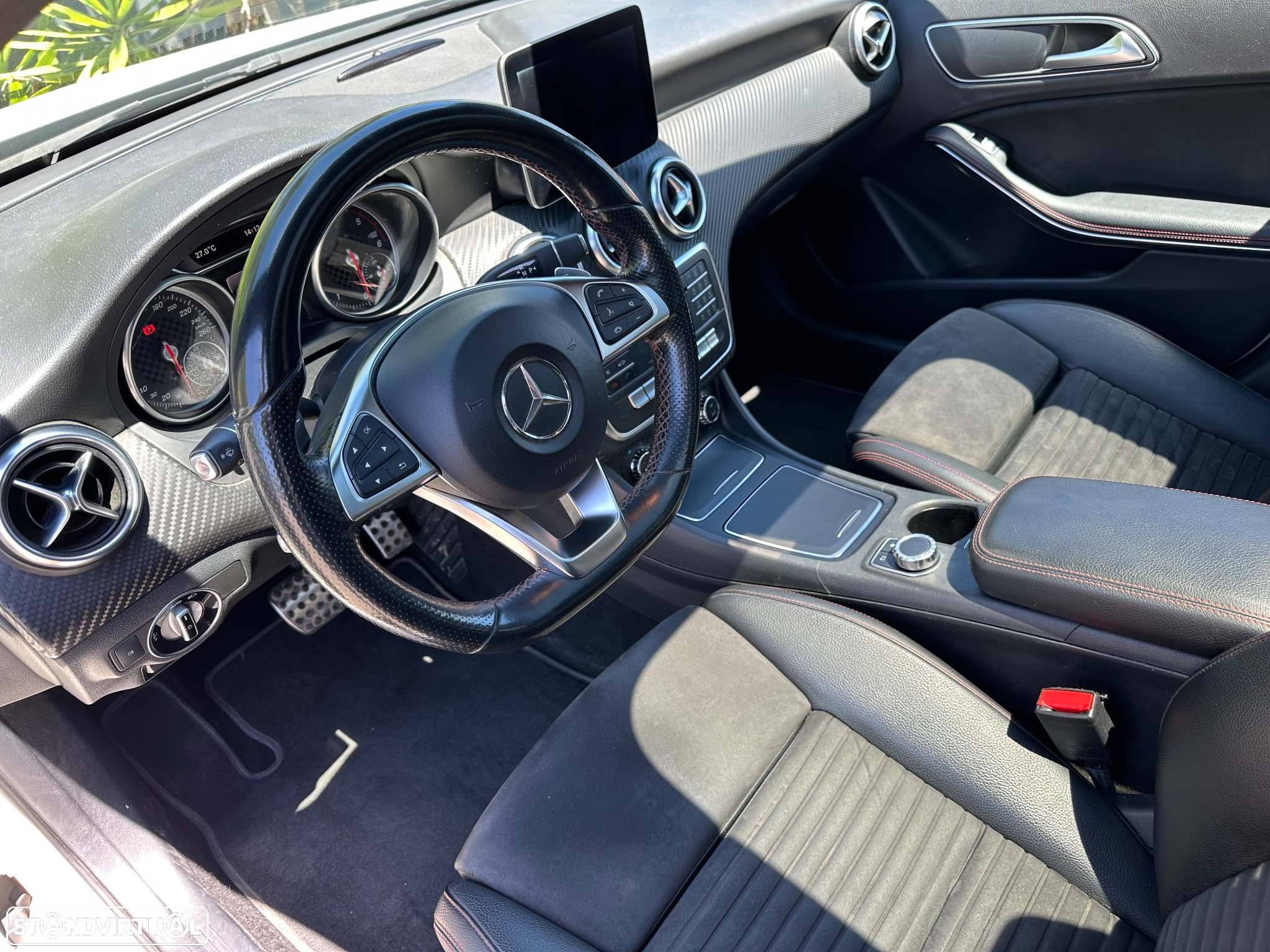 Mercedes-Benz A 180 CDI 7G-DCT AMG Line - 15