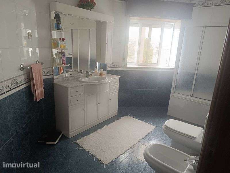 Vende-se Moradia - Grande imagem: 5/12