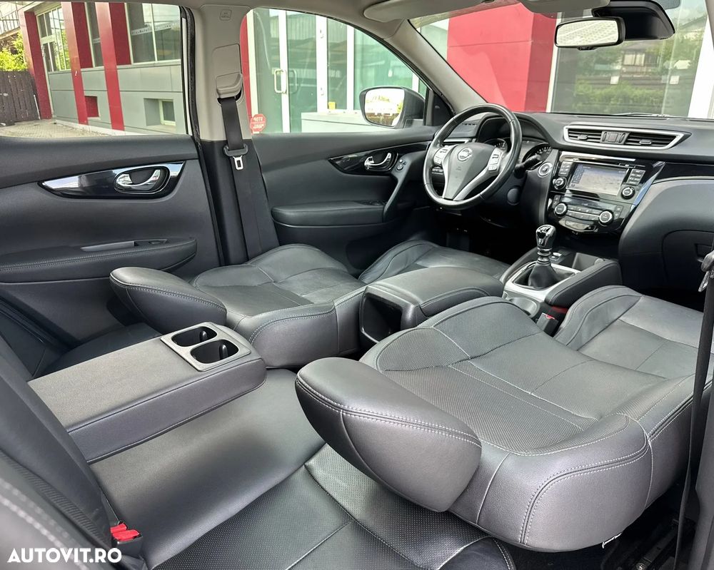 Nissan Qashqai 1.6 DCI TEKNA+ - 12