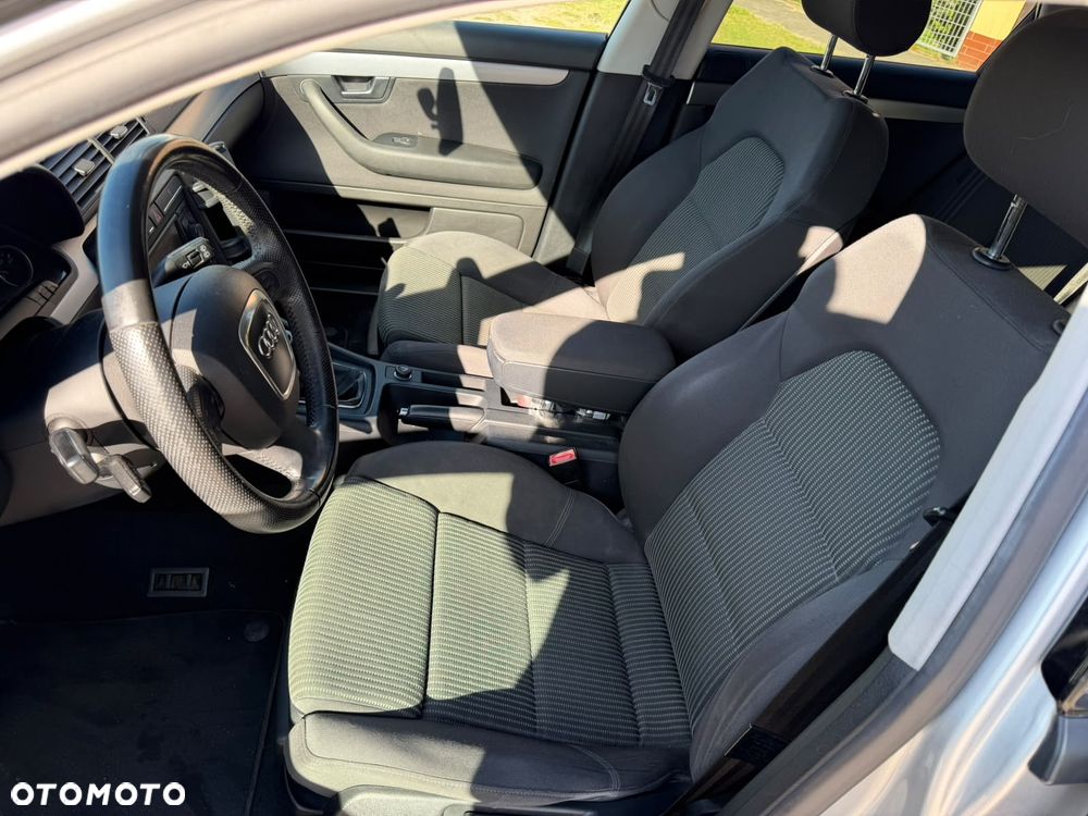 Audi A4 Avant 2.0 TDI - 5