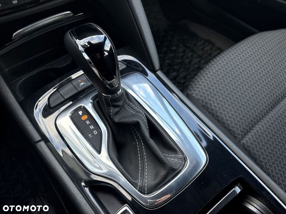 Opel Insignia - 15