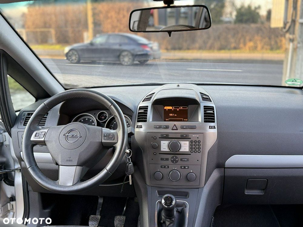 Opel Zafira - 21