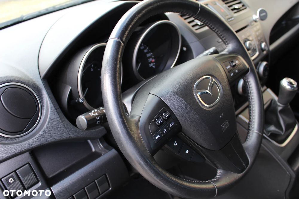 Mazda 5 - 13