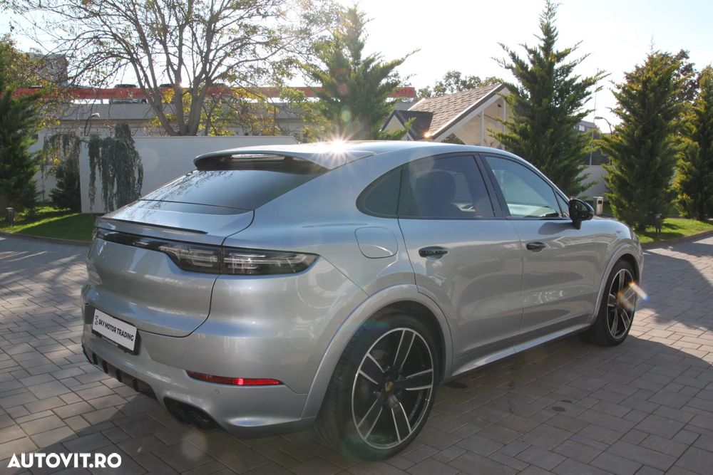 Porsche Cayenne Coupe - 4