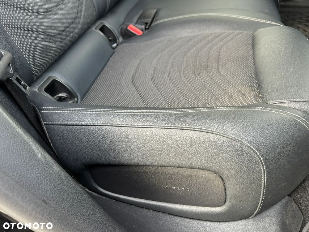 Mercedes-Benz EQA - 27