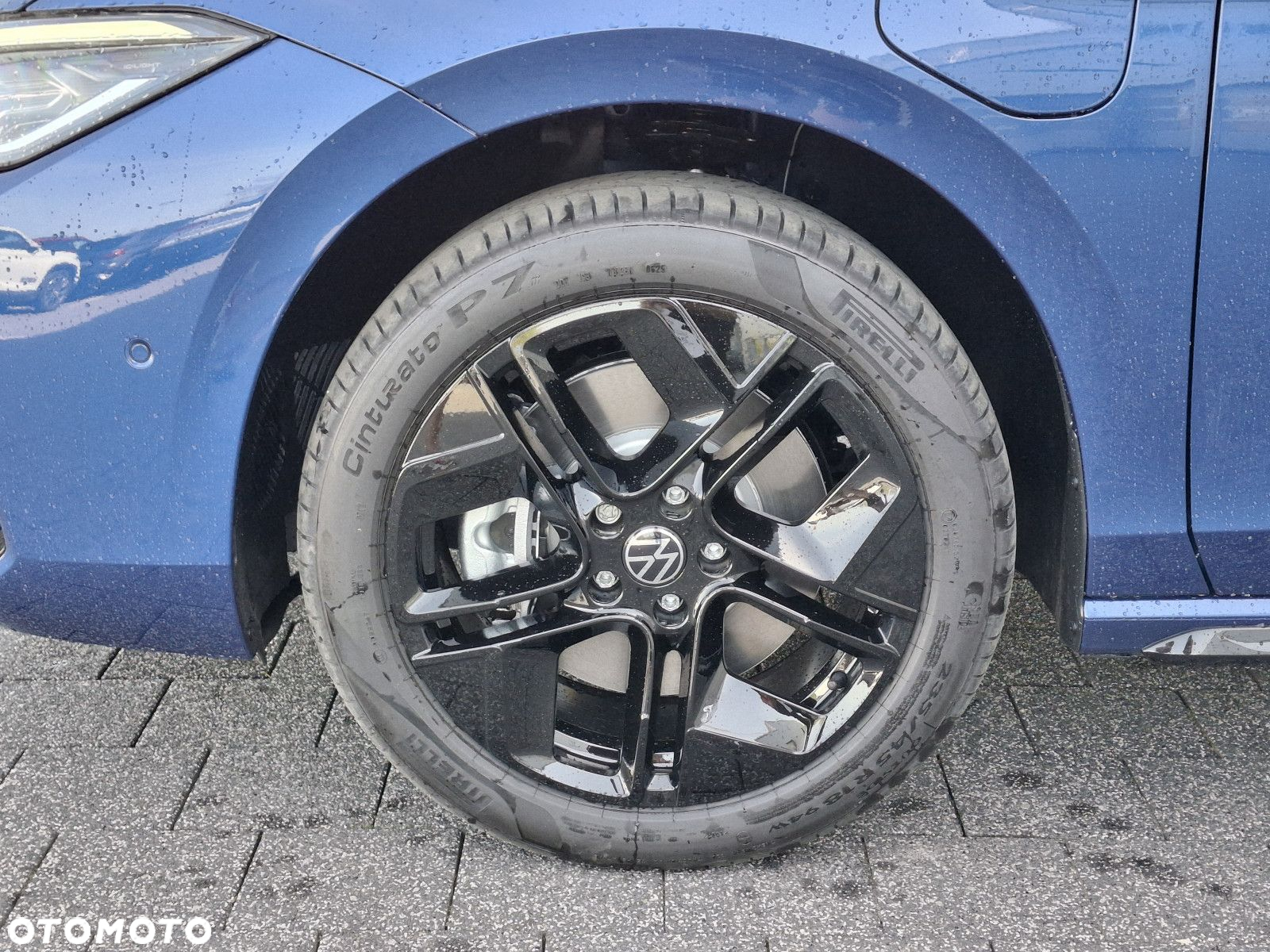Volkswagen Passat - 4