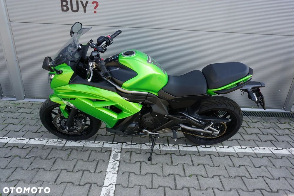 Kawasaki ER - 8