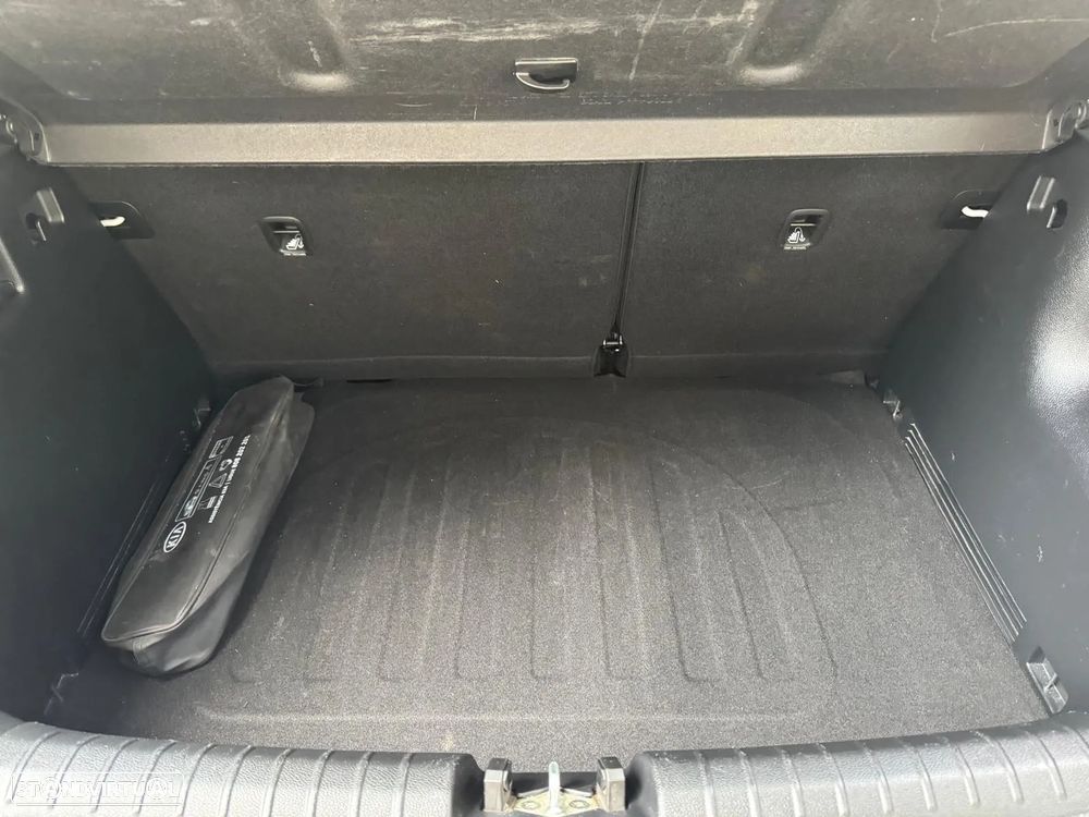 Kia Stonic 1.0 T-GDI Wave - 27