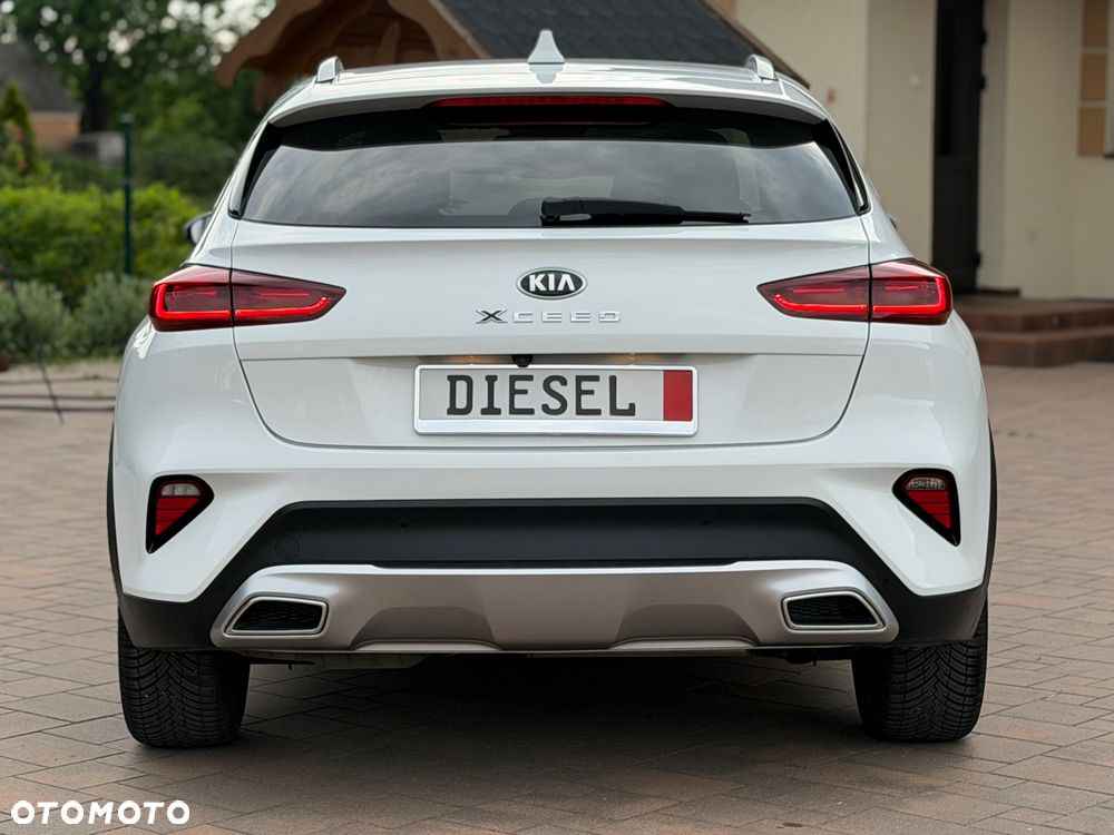 Kia XCeed 1.6 CRDi DCT7 LAUNCH EDITION - 22
