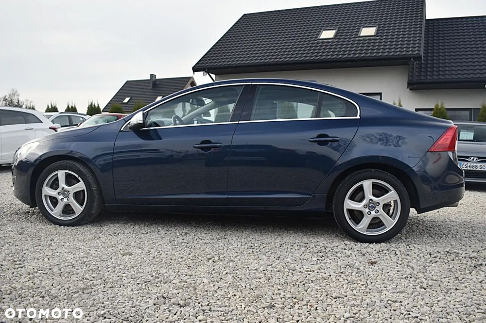 Volvo S60 D3 Momentum - 5