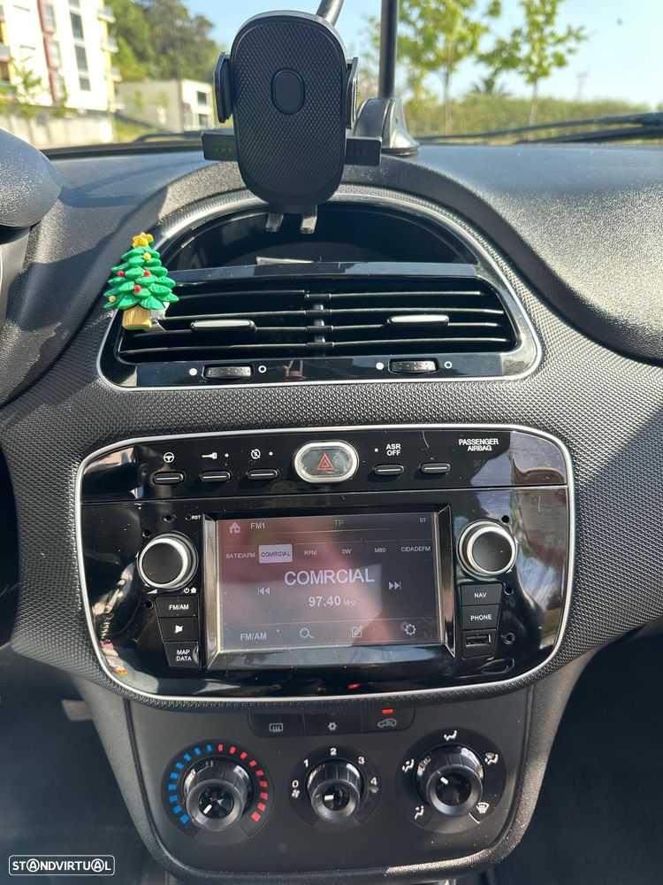 Fiat Grande Punto 1.3 M-Jet Lounge S&S - 6