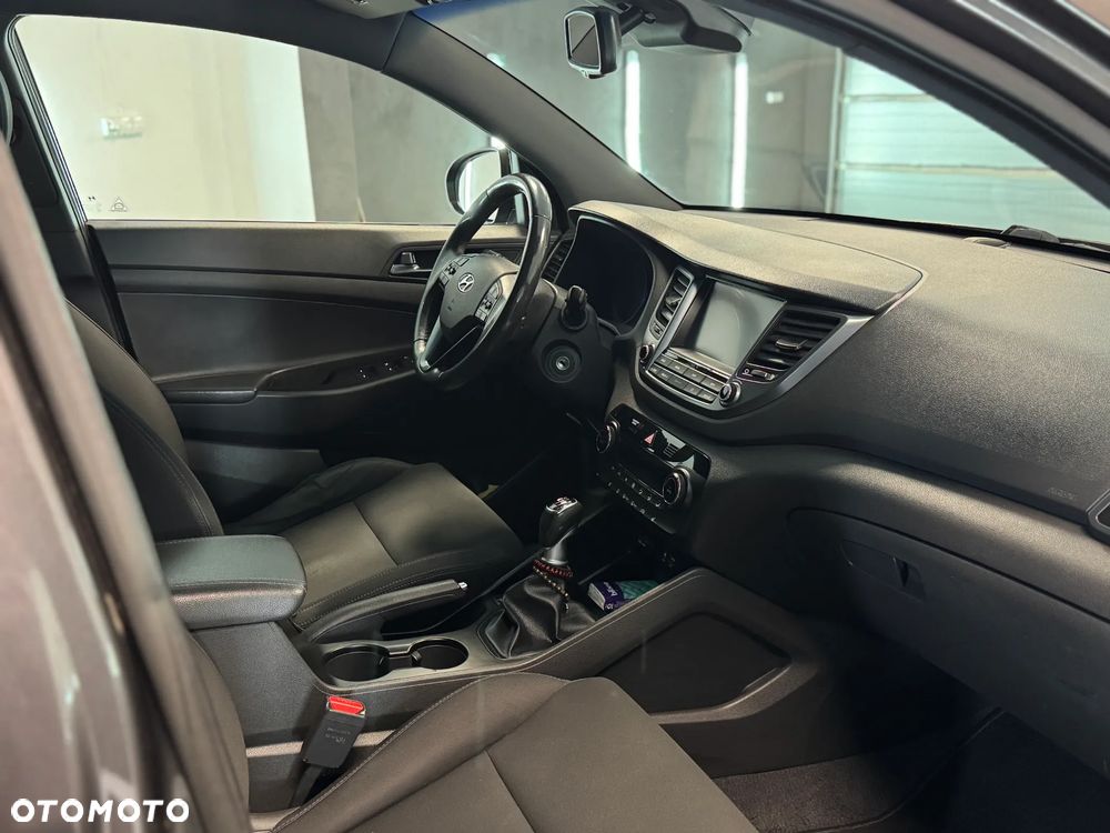 Hyundai Tucson 1.6 GDI BlueDrive GO 2WD - 20