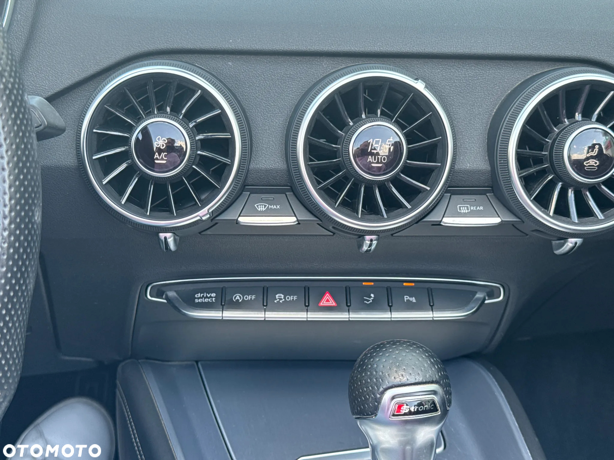 Audi TT Coupé 45 TFSI quattro S tronic - 33