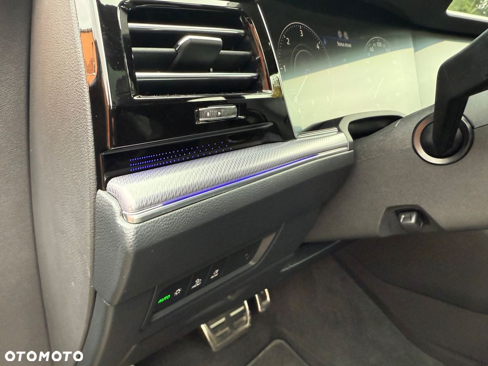 Volkswagen Touareg 3.0 V6 TDI SCR 4Motion Automatik R-Line - 27