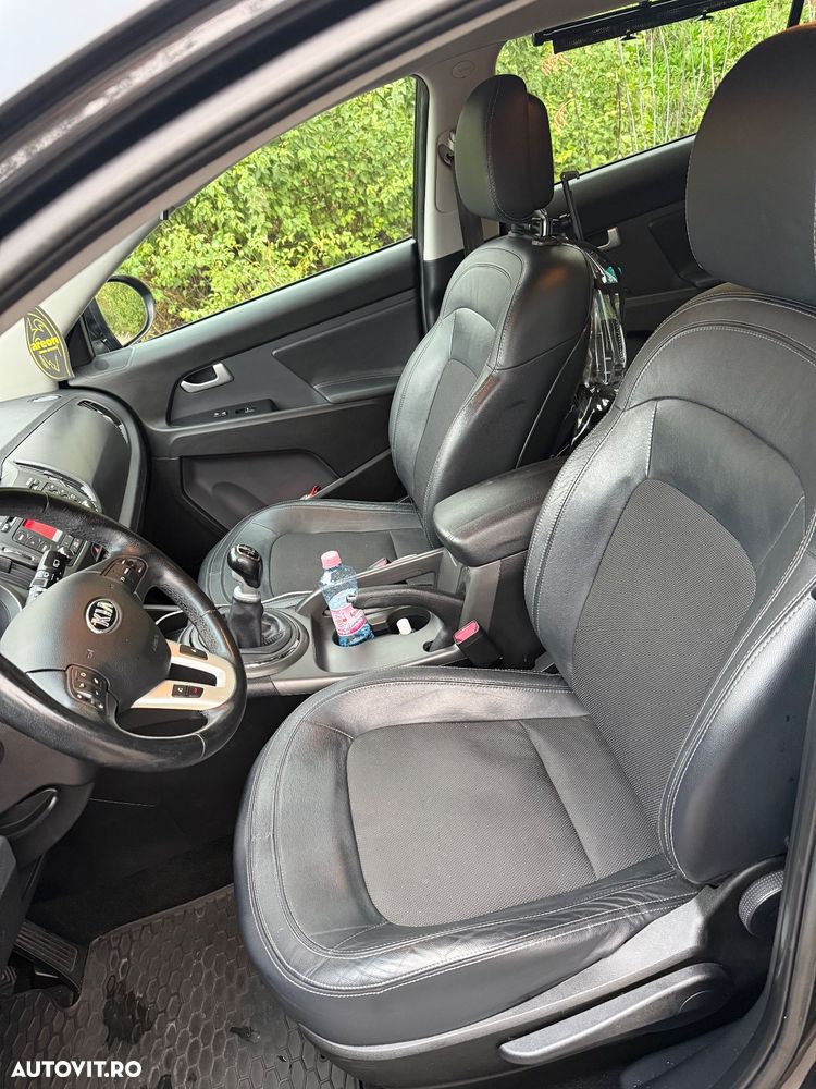 Kia Sportage 2.0 DSL MT 4x4 PREMIUM - 8