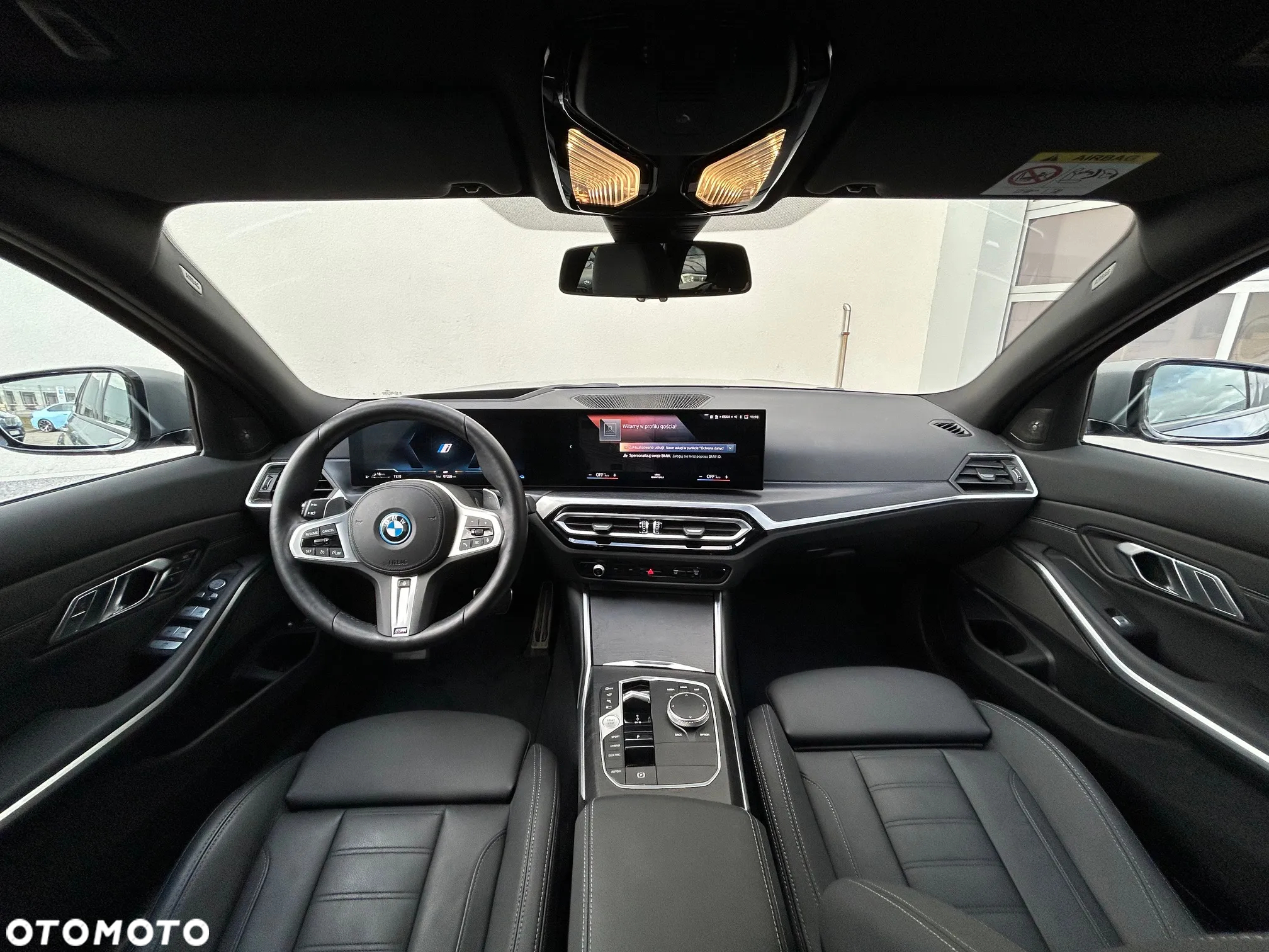 BMW Seria 3 330e xDrive M Sport sport - 9