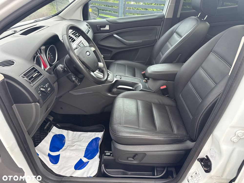 Ford Kuga 2.5 4x4 Titanium - 9