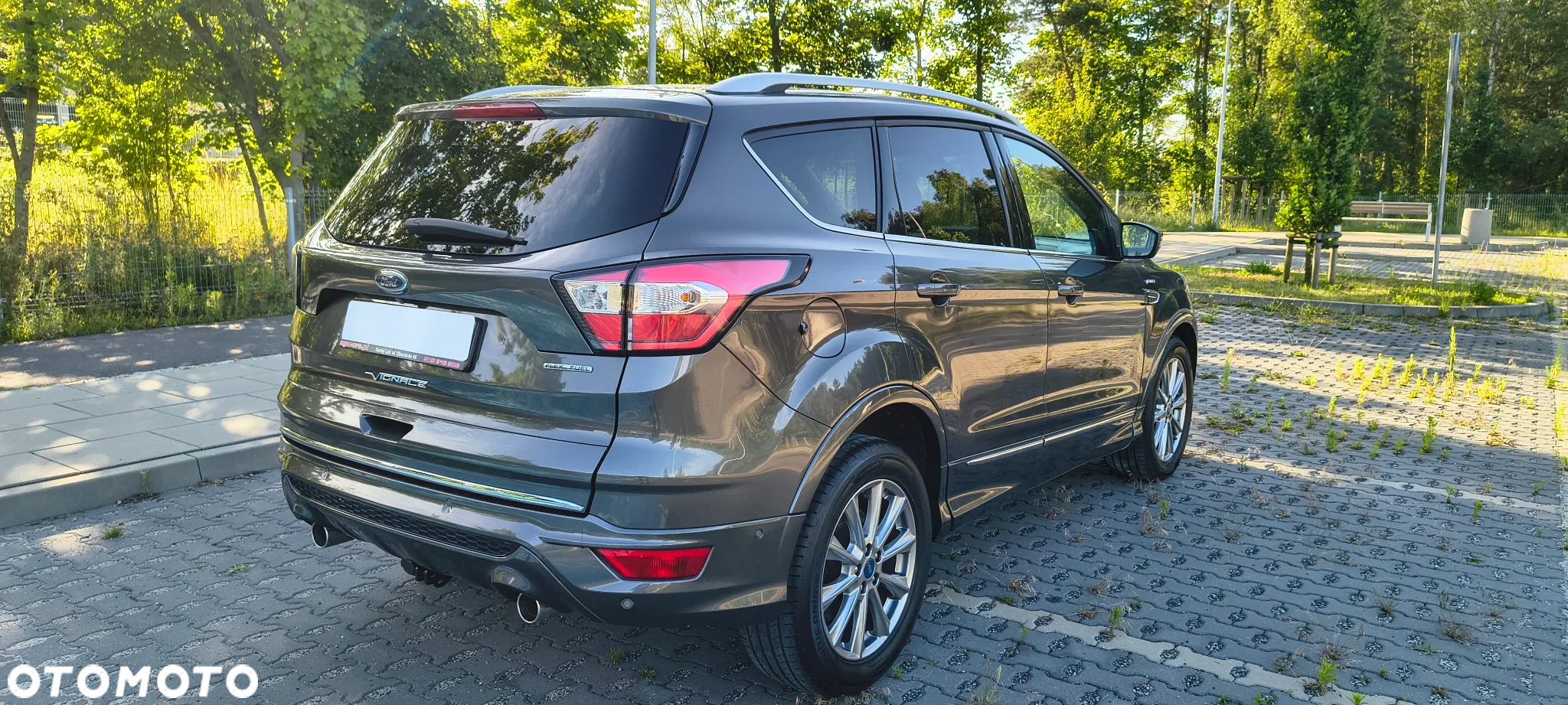 Ford Kuga 1.5 EcoBoost 2x4 Vignale - 4