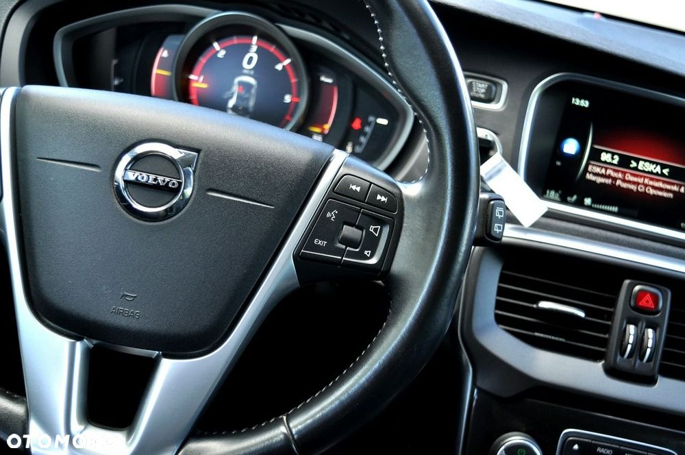 Volvo V40 D2 Geartronic Inscription - 24