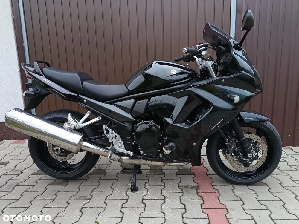 Suzuki GSX - 5