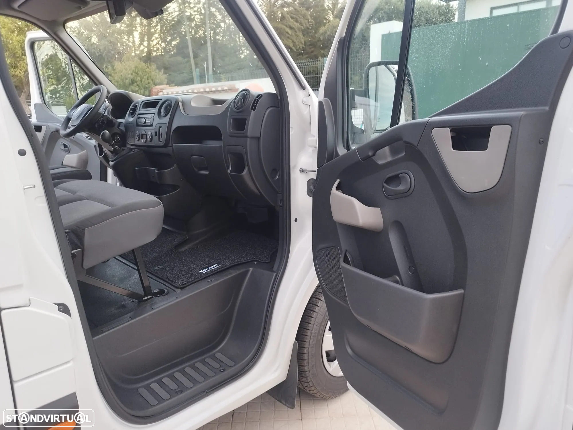 Renault Master 2.3 125 Cv L3H2 2 Portas Laterais - 19