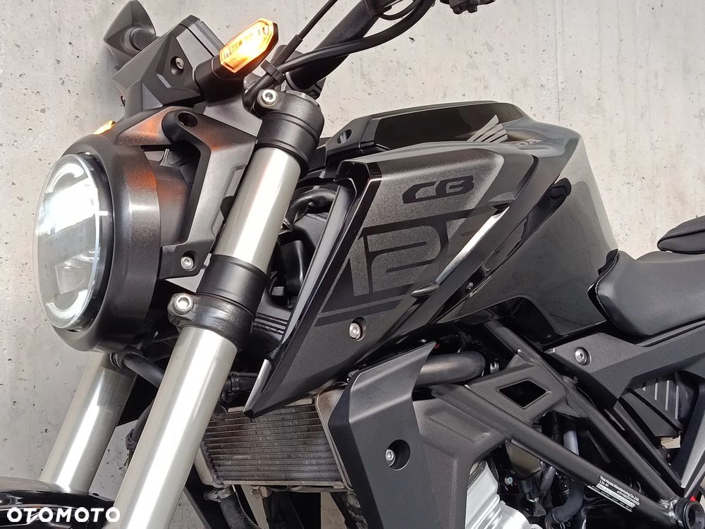 Honda CB - 24