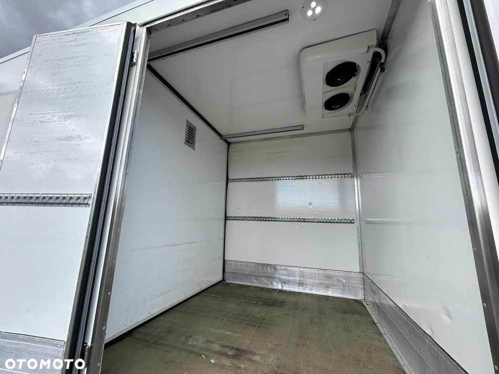 Iveco Daily 72C18 3.0 HPI Chłodnia 10 palet  + winda 750kg + drzwi boczne **Sprowadzony**2017R** - 9