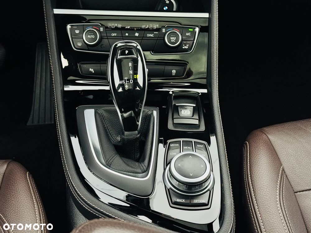 BMW Seria 2 218d Sport-Aut Luxury Line - 12