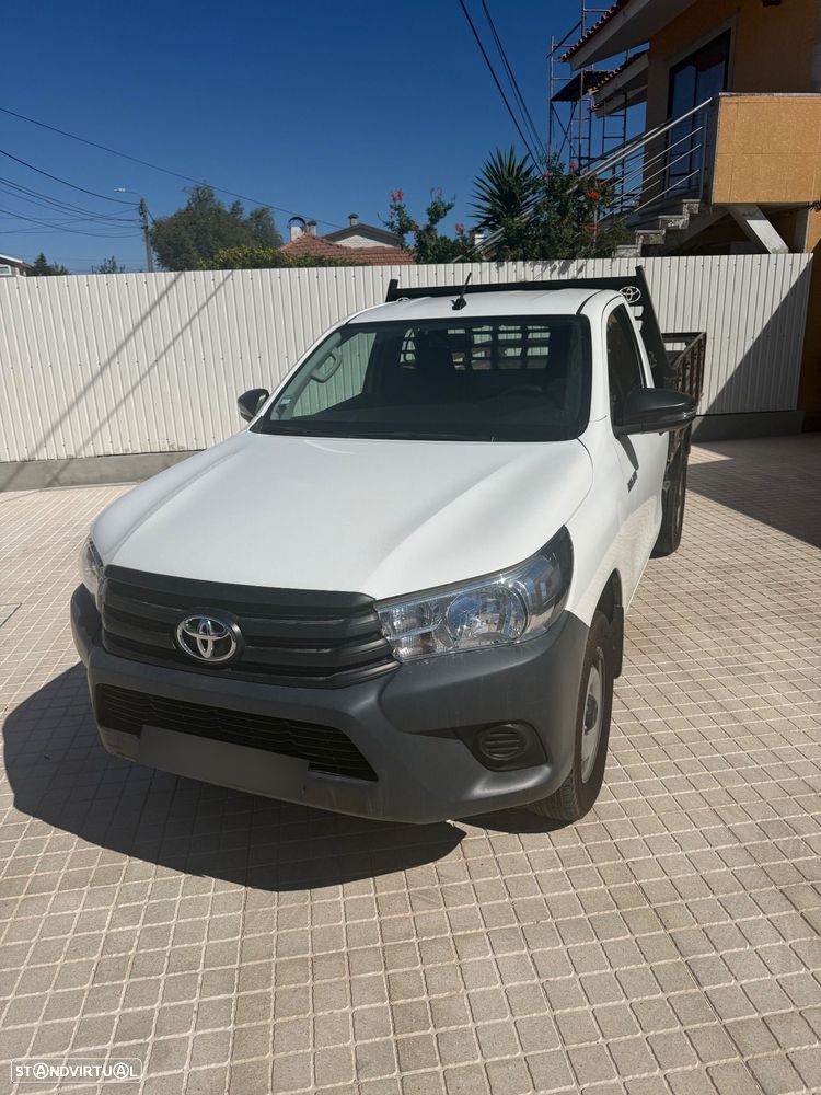 Toyota Hilux 2.4 D-4D 2WD CE CM - 3