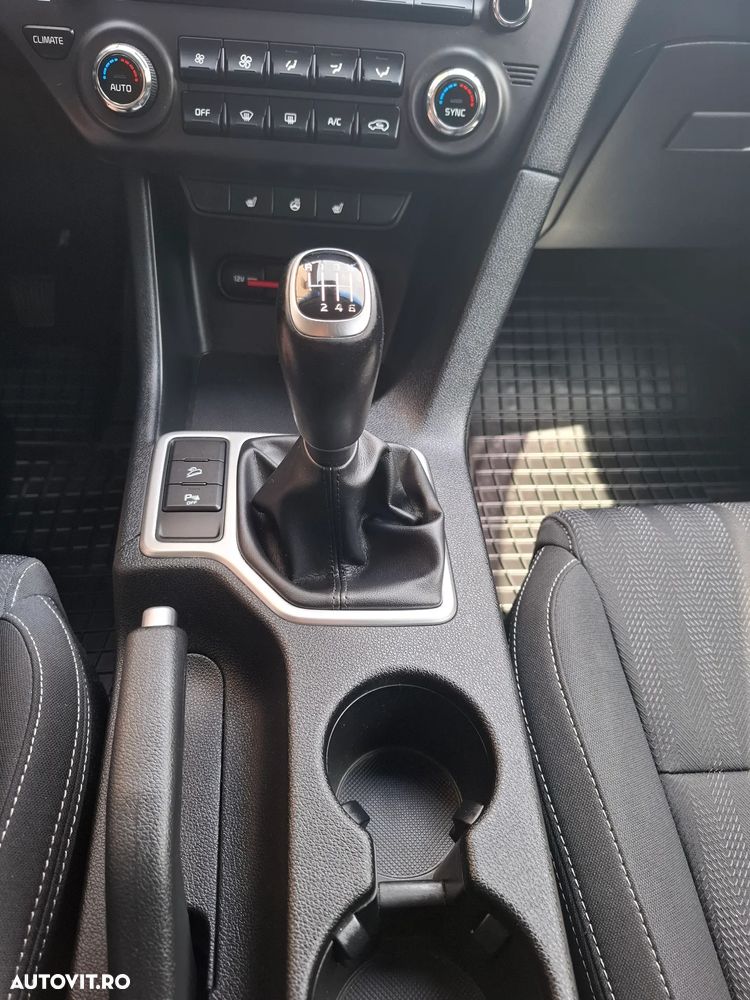 Kia Sportage 1.6 GDI 6MT 4x2 Plus - 10