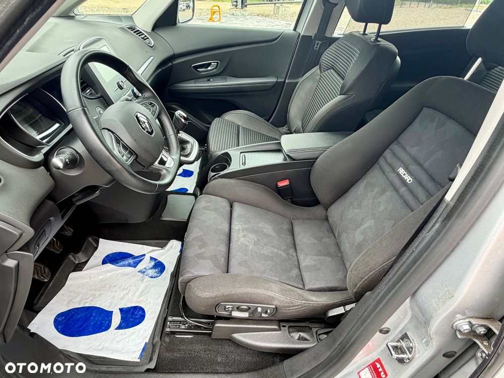 Renault Grand Scenic BLUE dCi 120 BUSINESS EDITION - 26