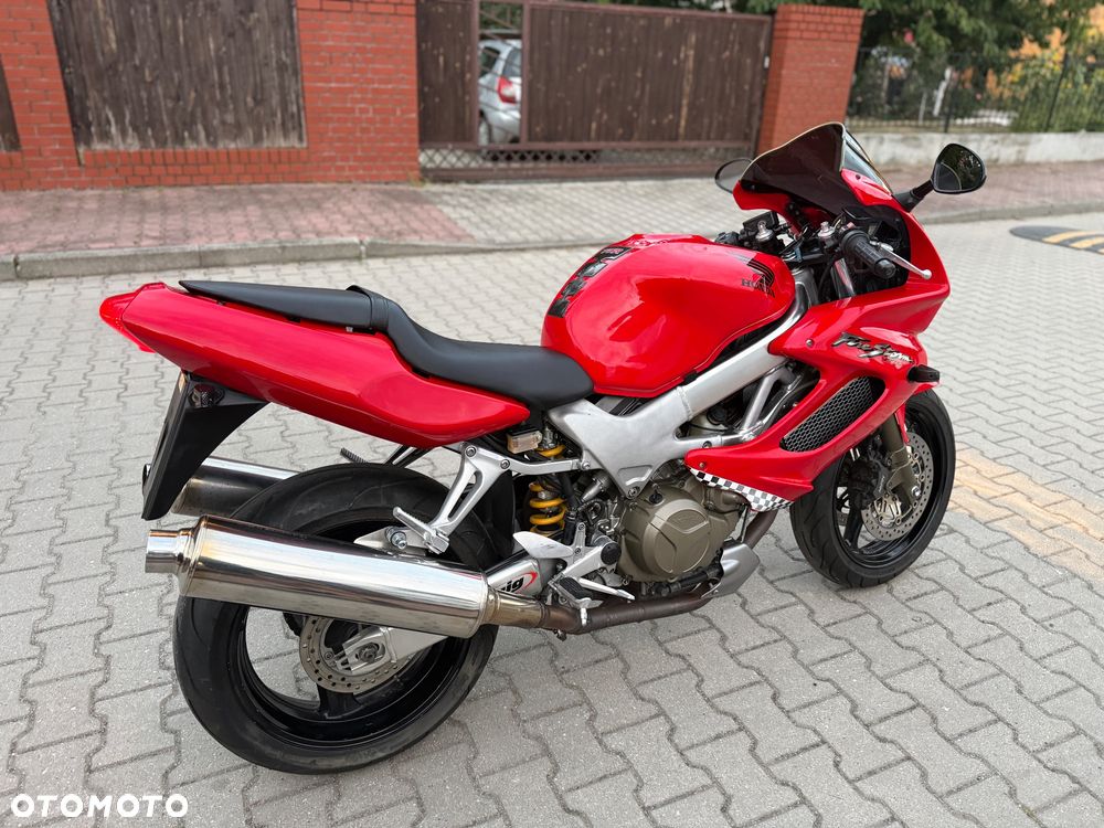 Honda VTR - 13