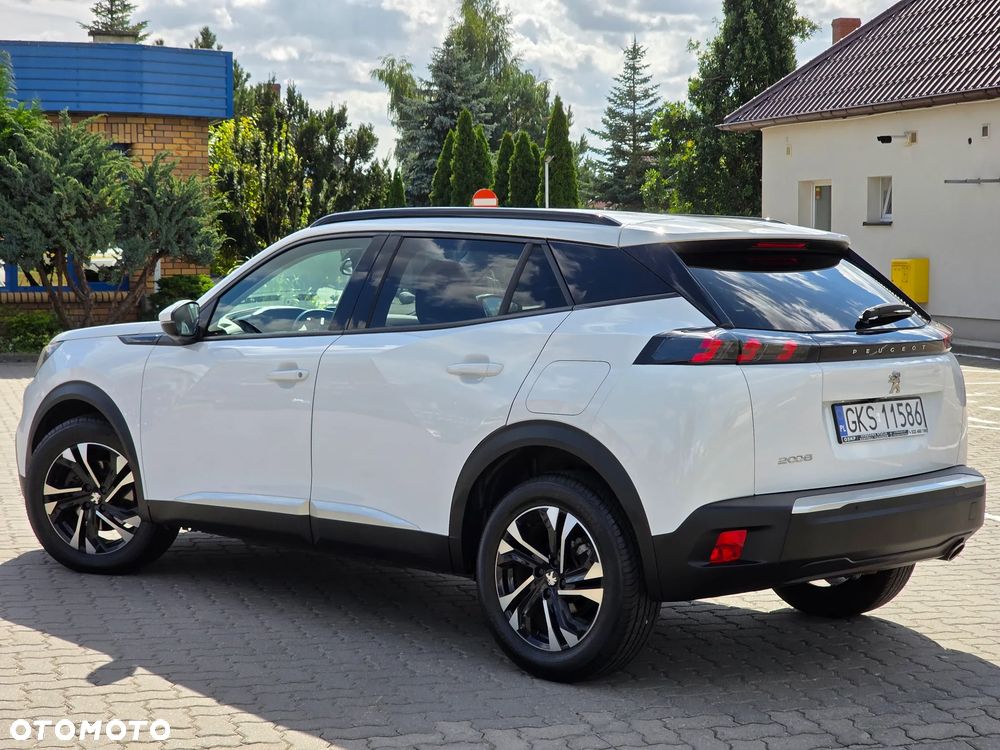 Peugeot 2008 1.5 BlueHDi Allure S&S EAT8 - 17