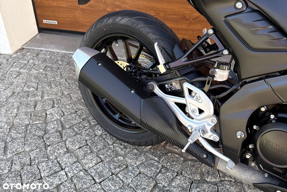 Yamaha MT - 8