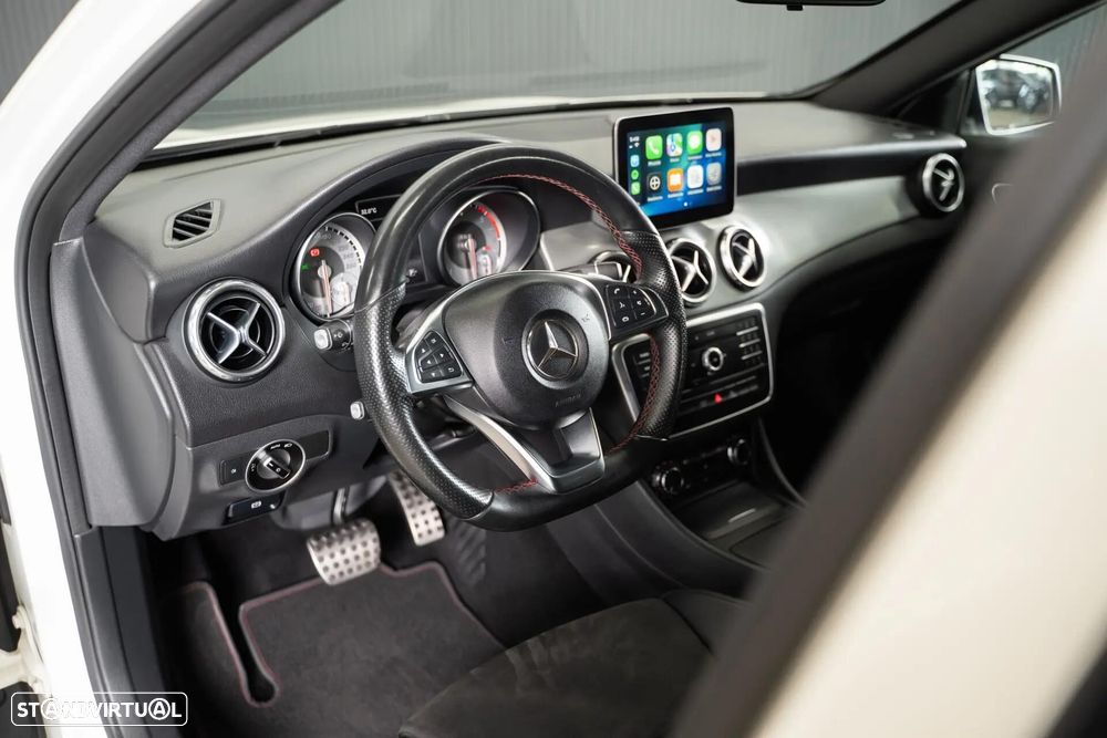 Mercedes-Benz GLA 200 - 16