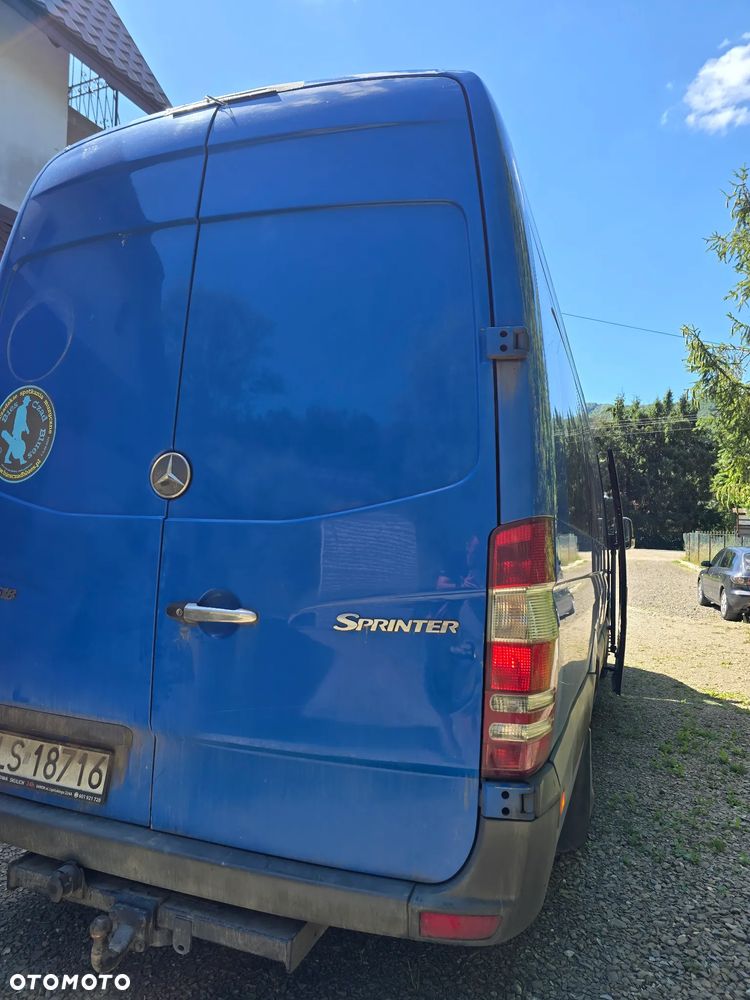 Mercedes-Benz Sprinter - 13