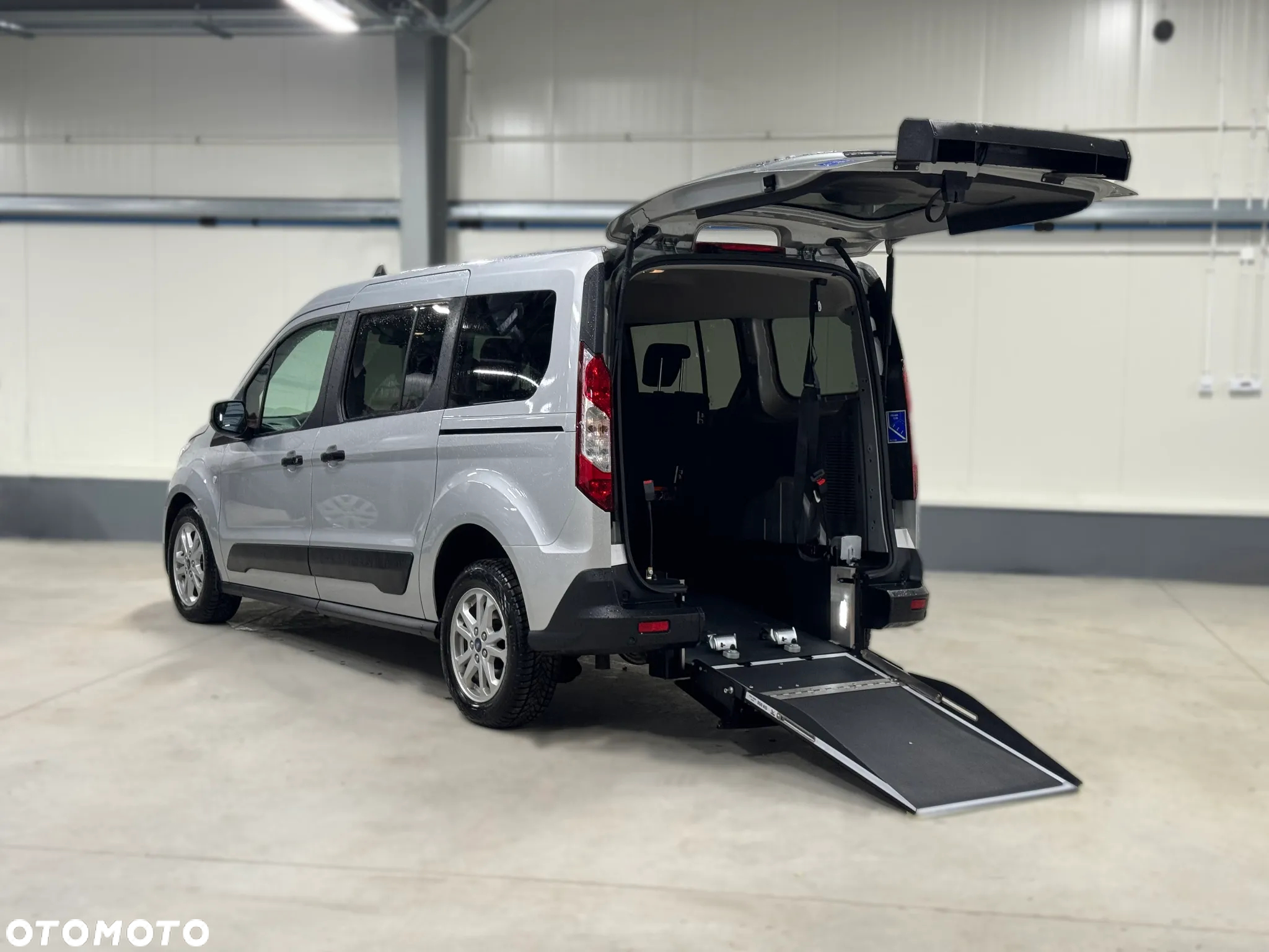 Ford Transit Connect - 2