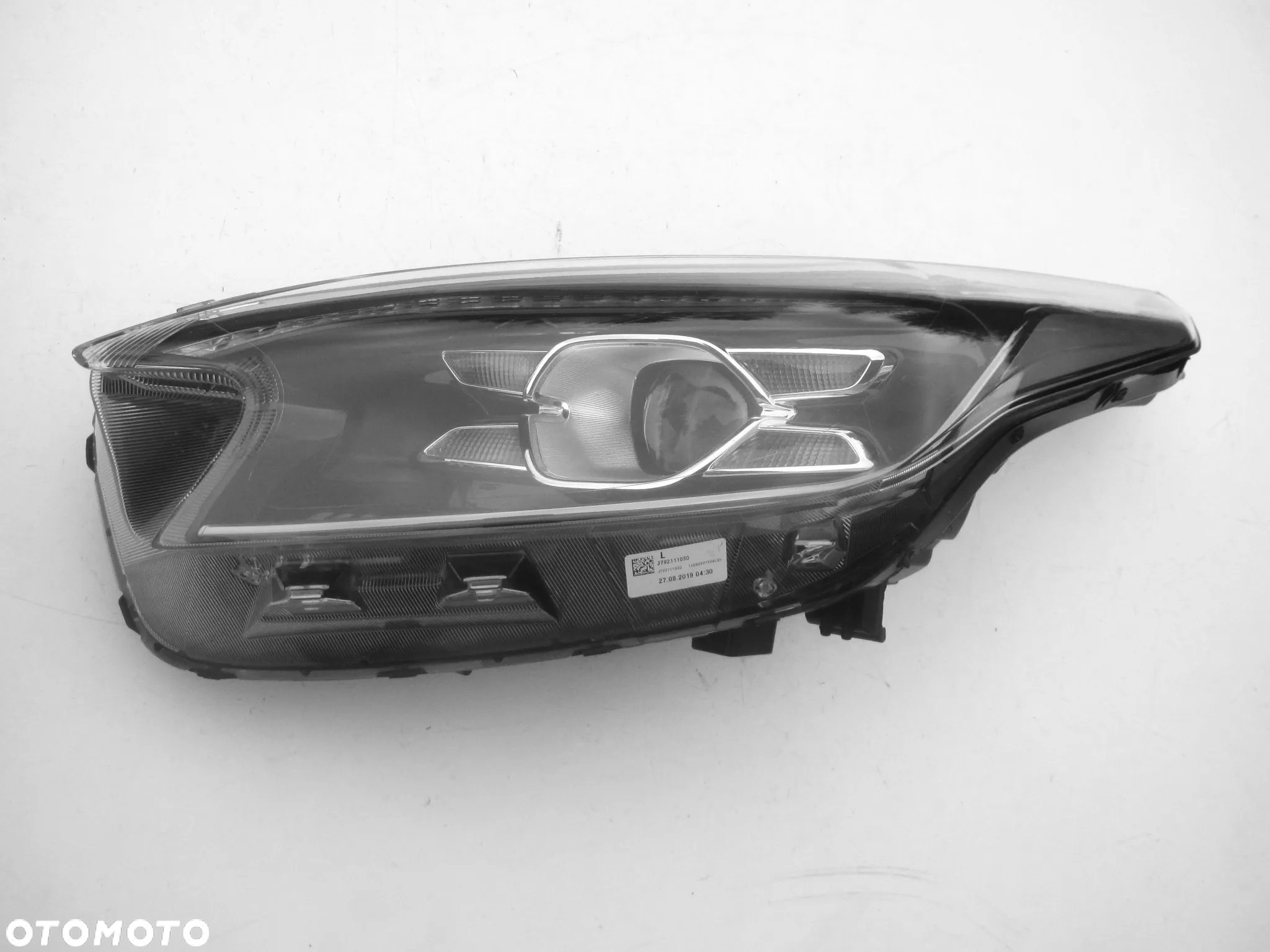 KIA X-CEED 2019 - reflektor FULL LED XCEED OE - 10