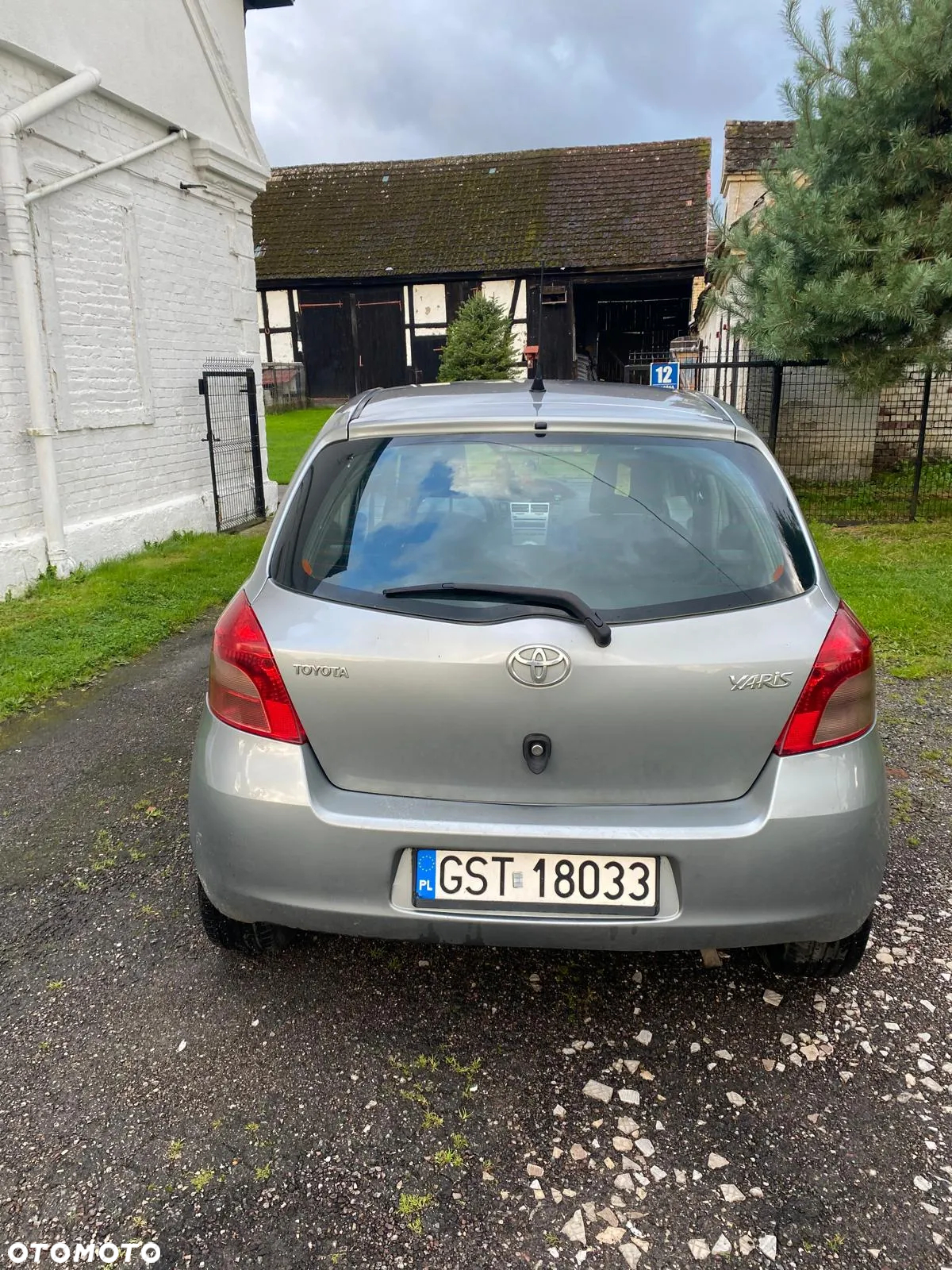 Toyota Yaris 1.0 Entry - 3