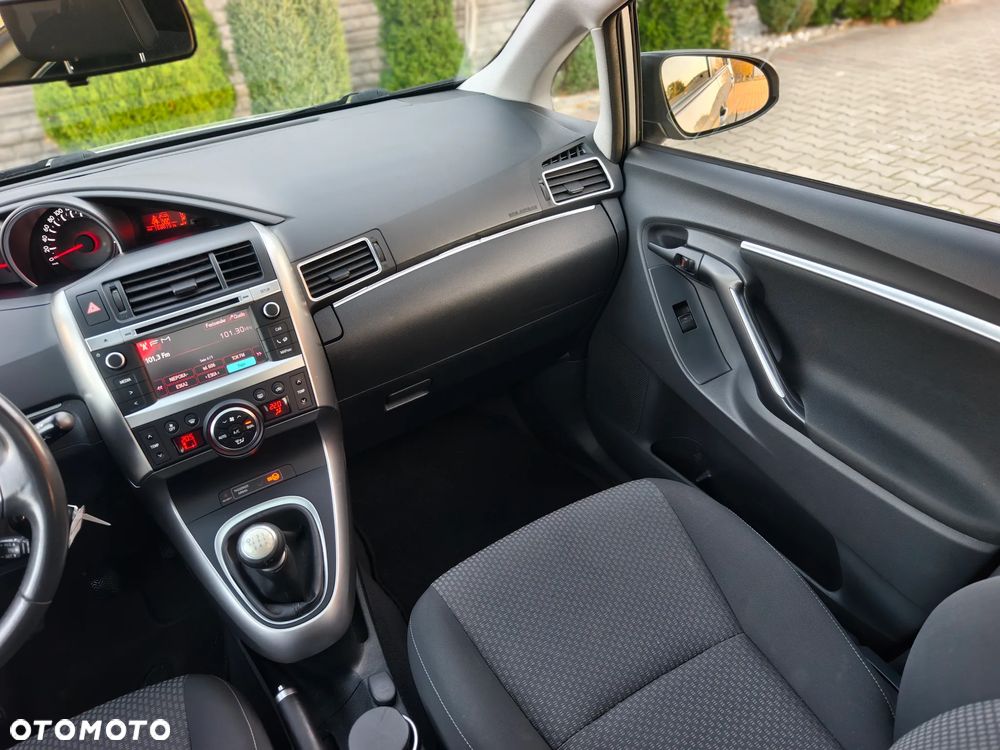 Toyota Verso 1.8 7-Sitzer Skyview Edition - 14