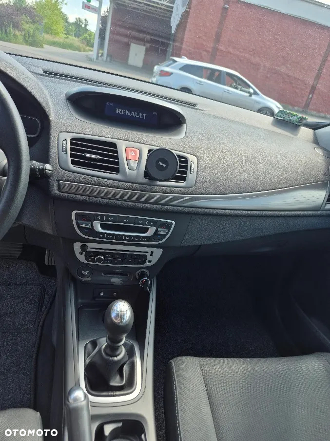 Renault Megane 1.6 16V Dynamique Euro5 - 11