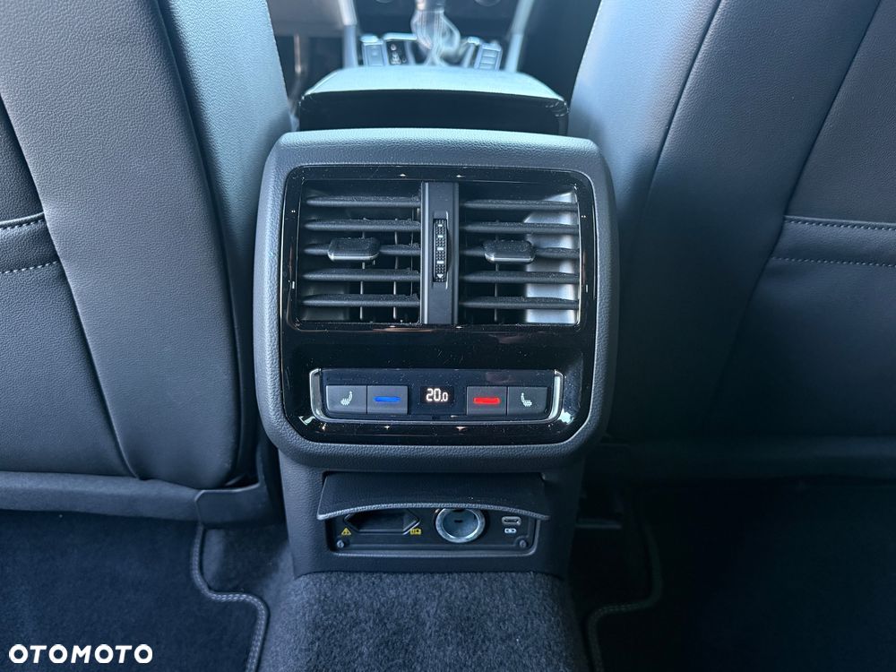 Volkswagen Arteon 2.0 TSI 4Motion R-Line DSG - 16