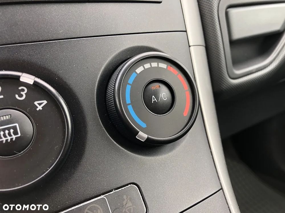Toyota Auris - 14