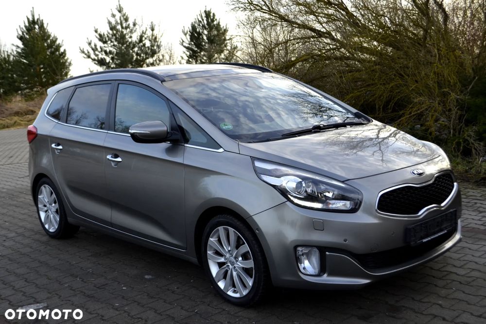 Kia Carens 1.7 CRDi Business Line 7os - 10