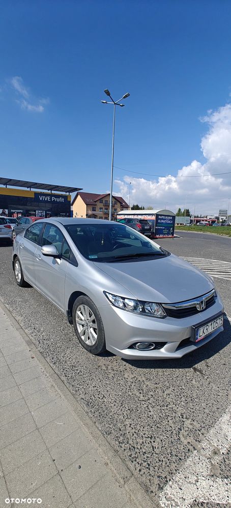 Honda Civic 1.8 Comfort - 11