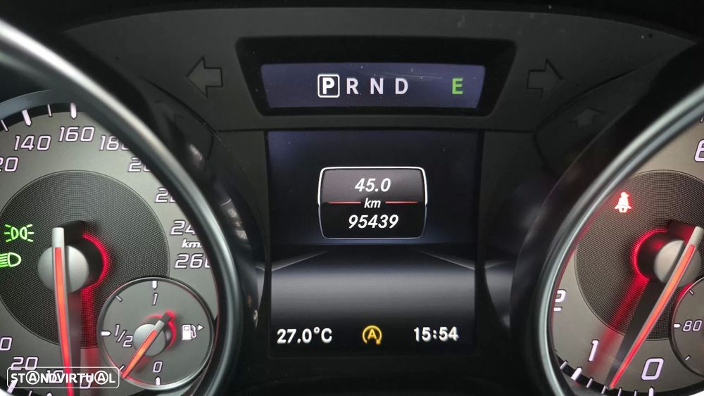 Mercedes-Benz SLK 250 (BlueEFFICIENCY) 7G-TRONIC - 12