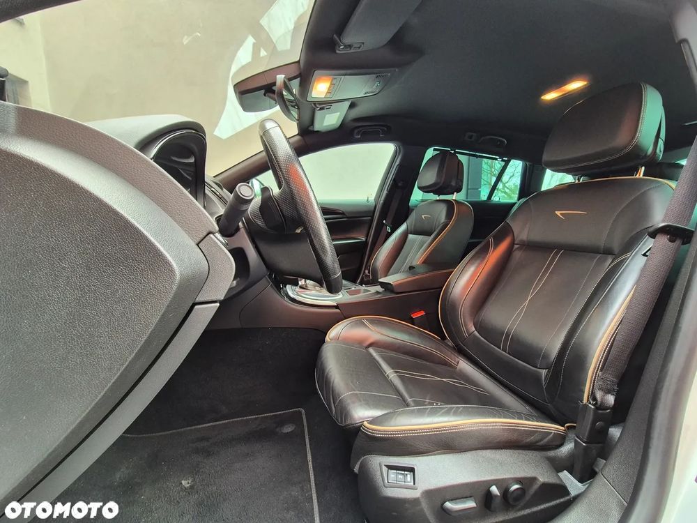 Opel Insignia 2.0 SIDI Turbo 4x4 Innovation - 19